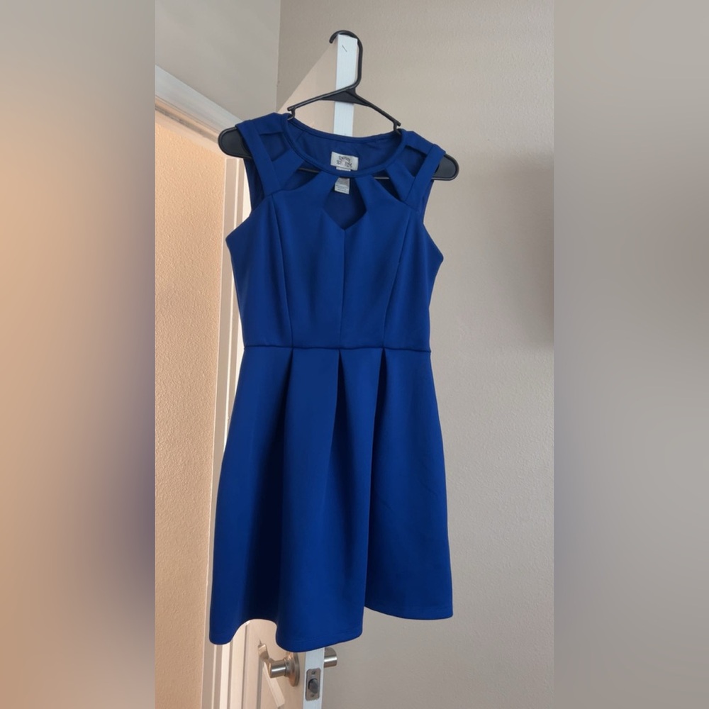 Elegant Blue Sleeveless Dress